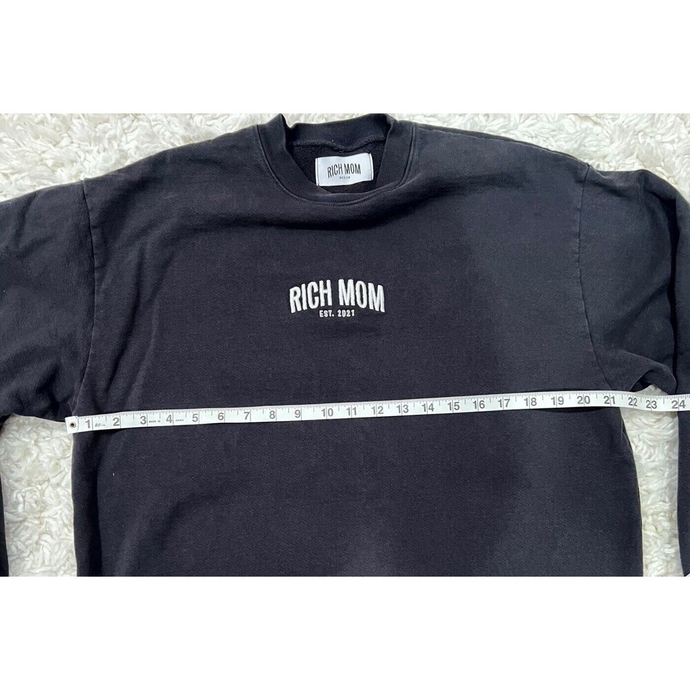 RICH MOM Embroidered Pullover Sweatshirt Womens M Black Long Sleeve Crew Neck - Picture 3 of 4